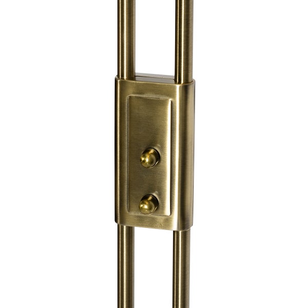 Detailansicht einer Stehlampe mit Schalter