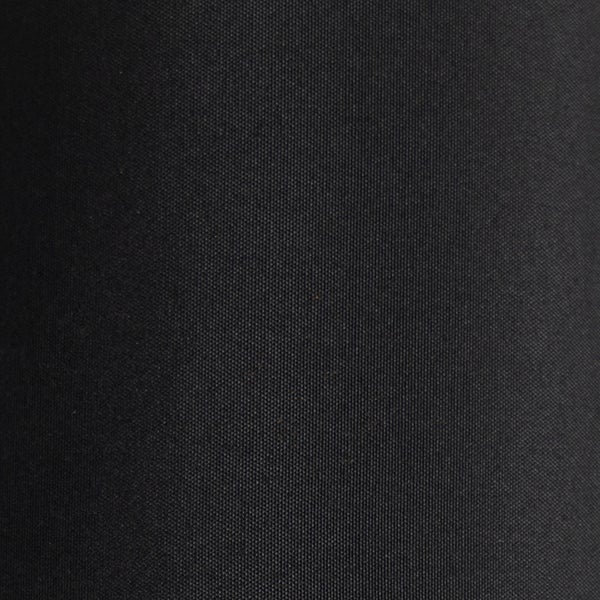 Detailansicht eines schwarzen Stoffes