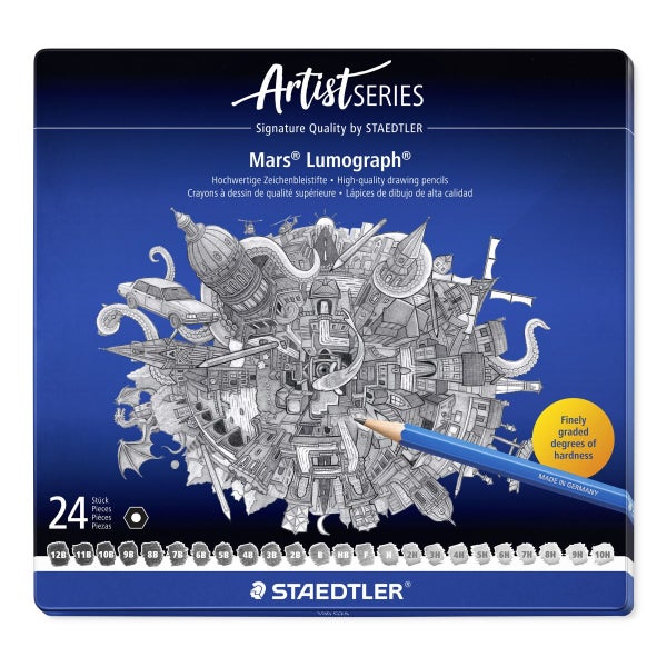 Set mit 24 Staedtler Mars Lumograph Zeichenbleistiften in verschiedenen Härtegraden von 12B bis 10H in einer Metallbox.