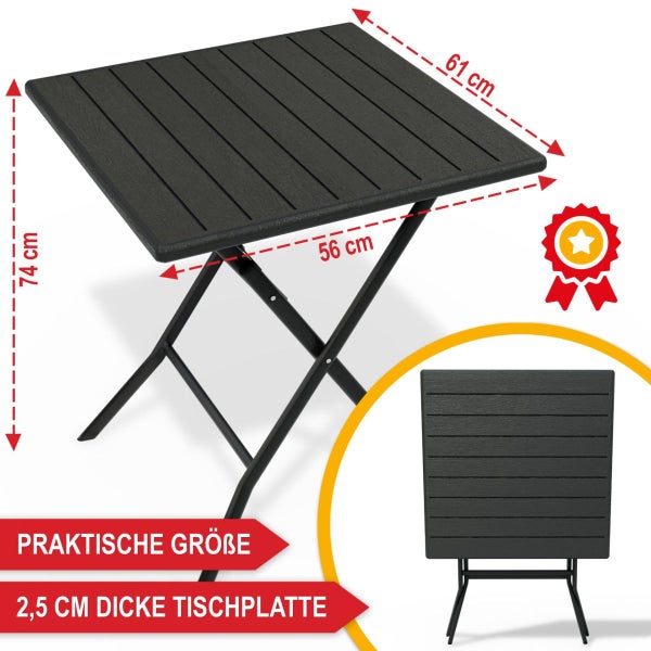 Schwarze Oberfläche in Holzoptik, wetterfest und pflegeleicht, wird mit einem Tuch abgewischt.