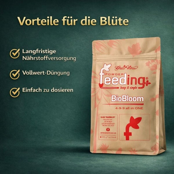 Pulverförmiger BioBloom Blütendünger mit Langzeitwirkung im Beutel
