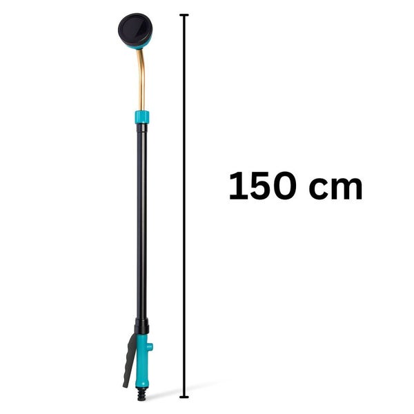 Gießstab für den Garten mit einer Länge von 150 Zentimetern, Handgriff und Brausekopf.