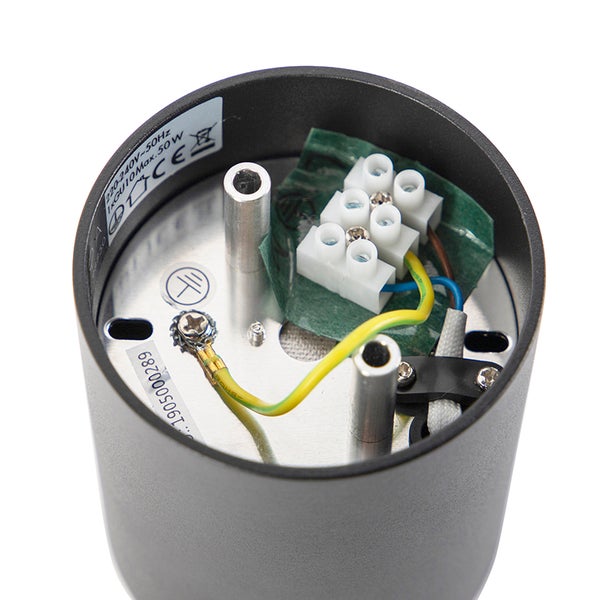 Innenansicht einer Lampe mit elektrischen Anschlüssen