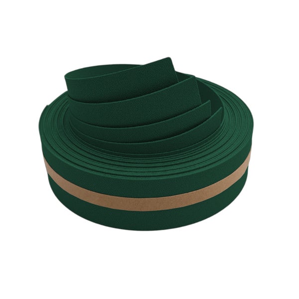 Grünes Kantenband auf Rolle