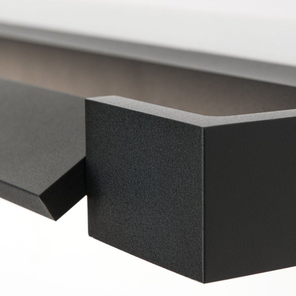 Wandregal mit schlichtem Design aus beschichtetem Holzwerkstoff zur einfachen Wandmontage