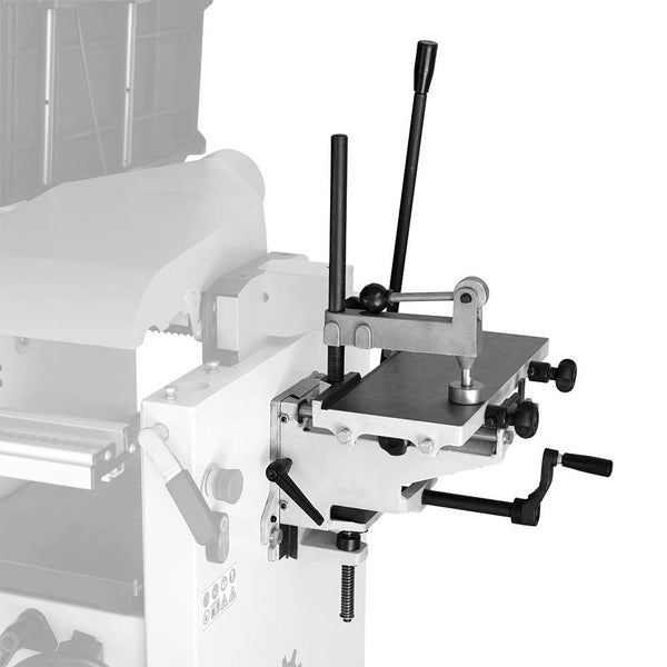 Holzbearbeitungsmaschine mit Zubehör für präzise Holzarbeiten