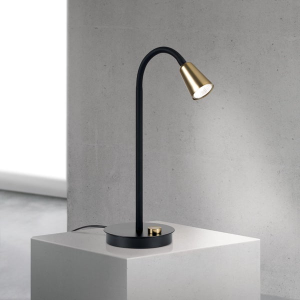 Schreibtischlampe mit flexiblem Arm und konischem Lampenschirm