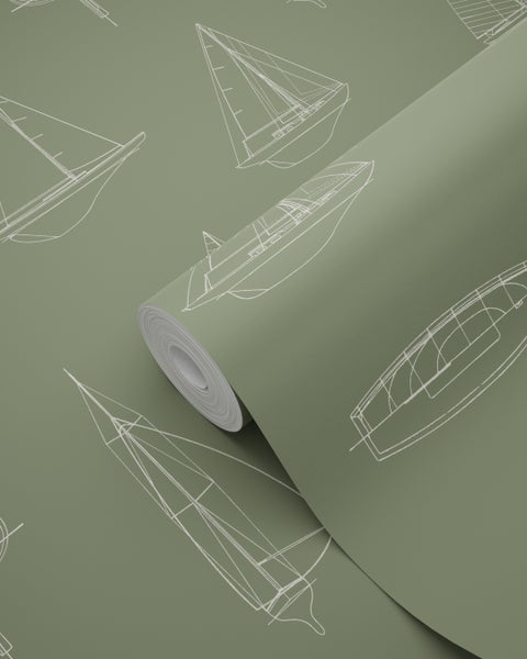 Tapetenrolle mit Segelboot-Motiven als feine Strichzeichnungen für eine maritime Wandgestaltung.