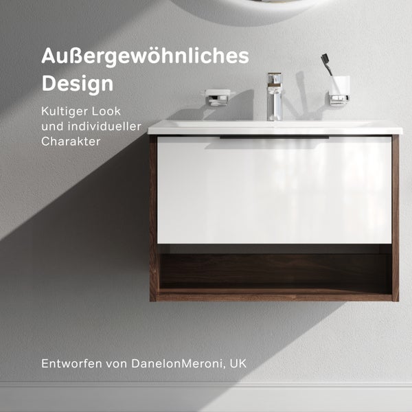 Moderner Waschtisch mit Unterschrank in Holzoptik und weißer Front, inklusive Armatur und Zahnputzbecherhalter an einer Wand montiert.