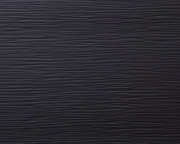 Moderne Hausfassade mit Aussenbeleuchtung und Hausnummer.