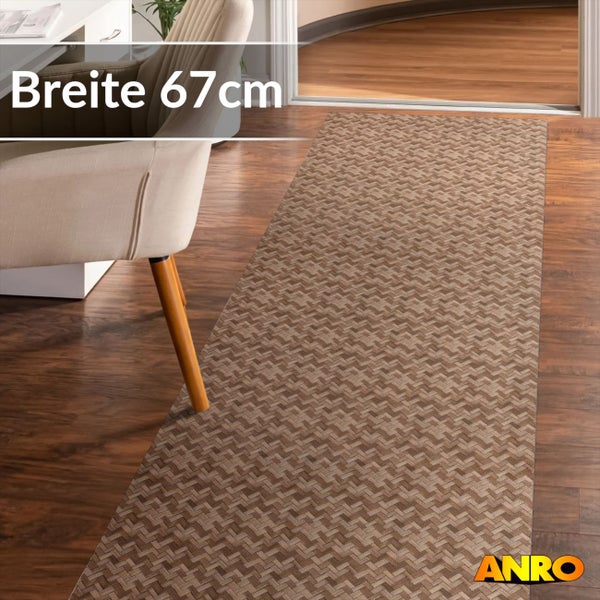 Teppichläufer mit Fischgrätenmuster auf Holzboden, Breite 67 Zentimeter. ANRO Logo.