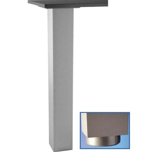 Quadratischer Möbelfuß aus Metall mit Montageplatte und Detailansicht des verstellbaren Fußes.