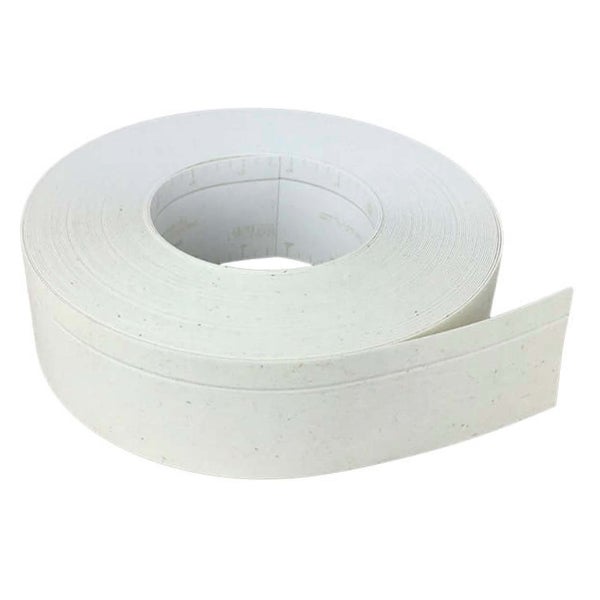 Rolle weißer Bewehrungsstreifen aus Papier für die Fugenspachtelung im Trockenbau.