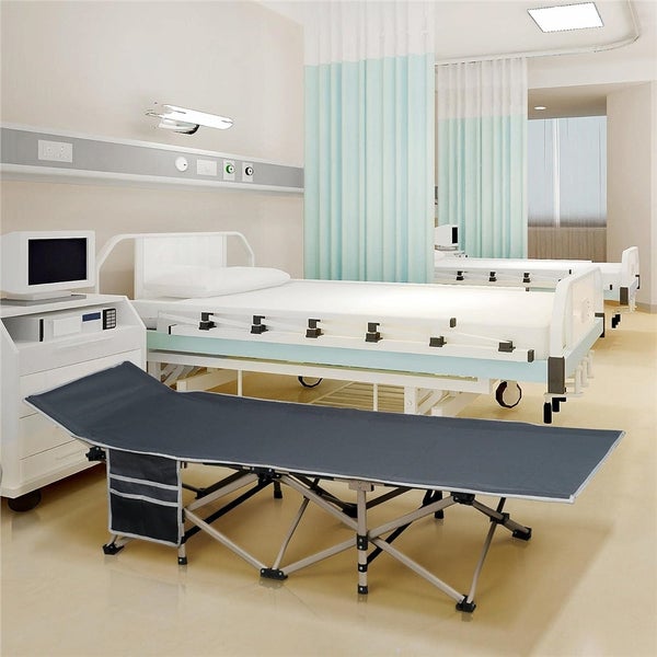 Szene eines Krankenhauses mit Feldbett