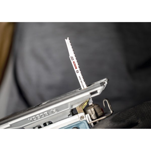 BOSCH Stichsägeblatt eingesetzt in Stichsäge