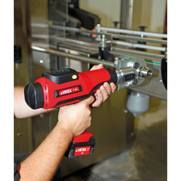 Virax Presszange P25+ im Einsatz