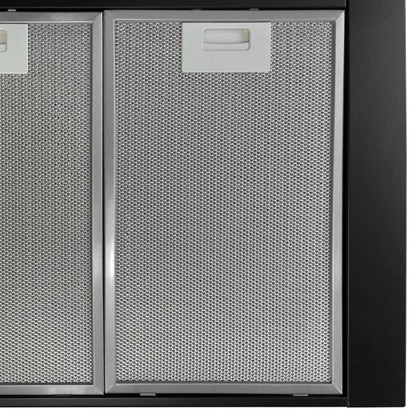 Metallfettfilter einer Dunstabzugshaube mit feinmaschigem Gitter und Entriegelungsgriff.