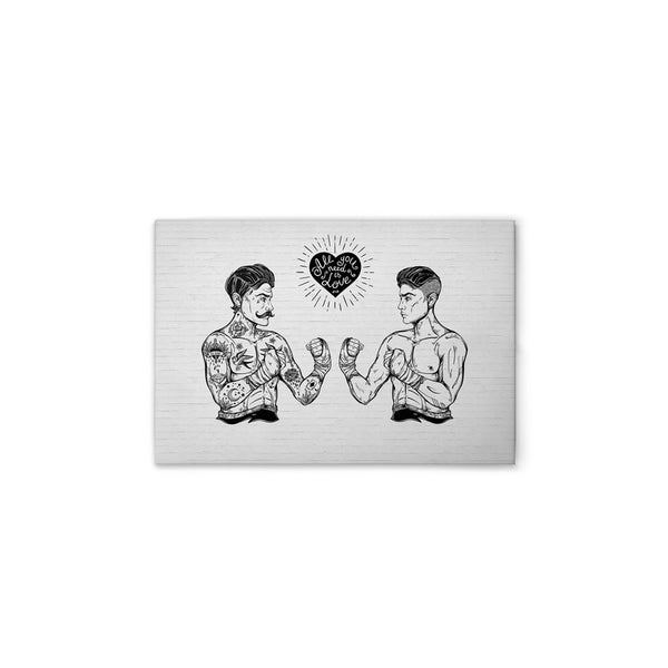 Wandbild mit zwei Boxern und dem Schriftzug 'All you need is Love' auf Backsteinmuster