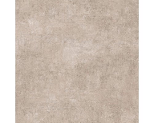 Badezimmer mit Waschbecken, Spiegel, Handtuchkorb und Holzhocker vor einem Fenster