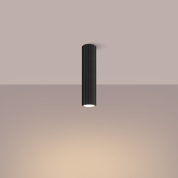 Schwarze Deckenleuchte mit gerippter Oberfläche