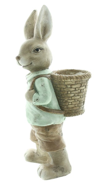 Osterhase mit Korb als Gartendekoration