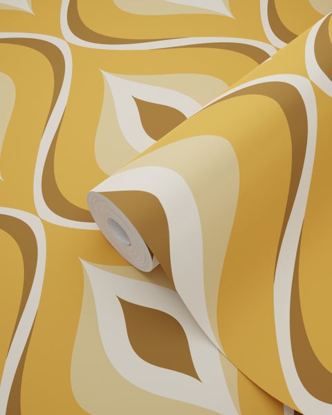 Tapetenrolle mit Retromuster, abstrakte geschwungene Formen in Gelb- und Beigetönen, Vintage-Stil.
