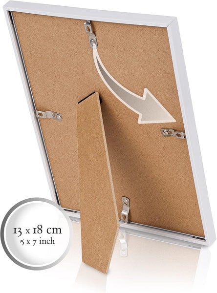 Rückseite eines Bilderrahmens 13x18 Zentimeter mit Aufsteller