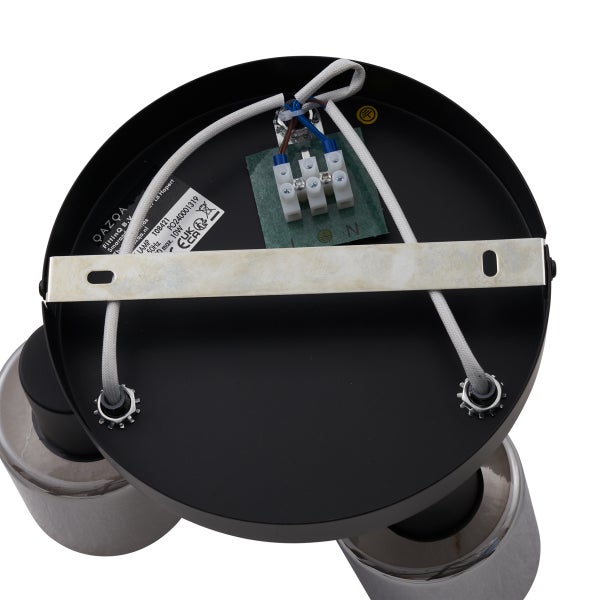 Innenansicht einer Deckenleuchte mit Verkabelung und Montagevorrichtung