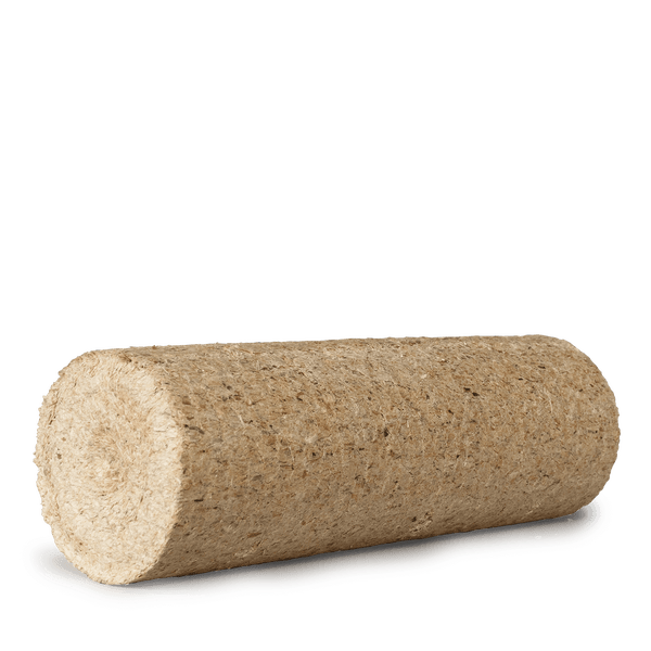 Ein einzelnes Holzbrikett in zylindrischer Form aus gepressten Holzspänen.