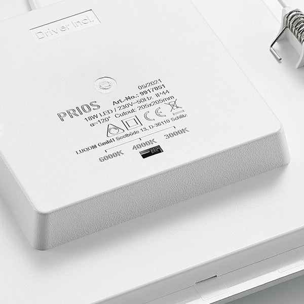 Rückansicht eines Prios LED-Panels mit technischen Angaben und Wahlschalter für Farbtemperaturen von 3000, 4000 und 6000 Kelvin.