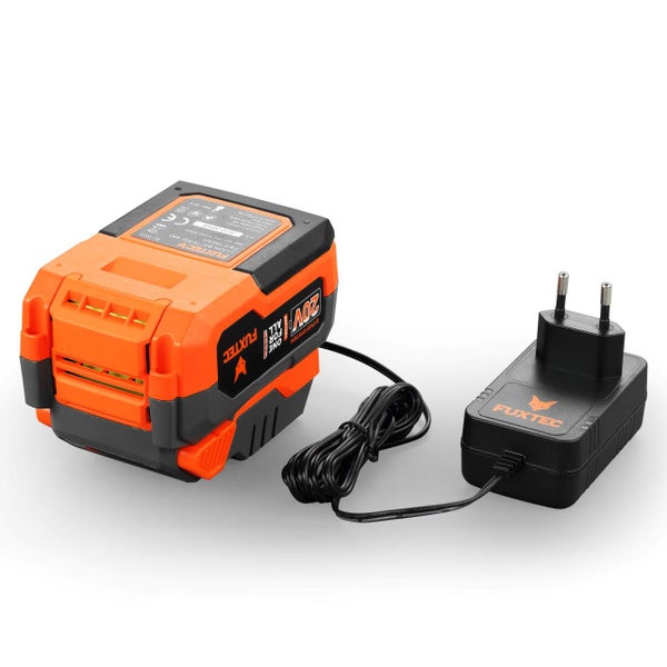 Fuxtec Akku mit Ladegerät
