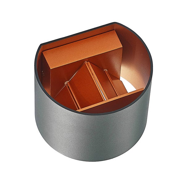 Moderne zylindrische Wandleuchte in Grau mit kupferfarbener Innenseite und verstellbaren Lichtklappen.