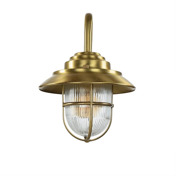 Messingfarbene Aussenwandleuchte mit Schutzgitter und geriffeltem Glas