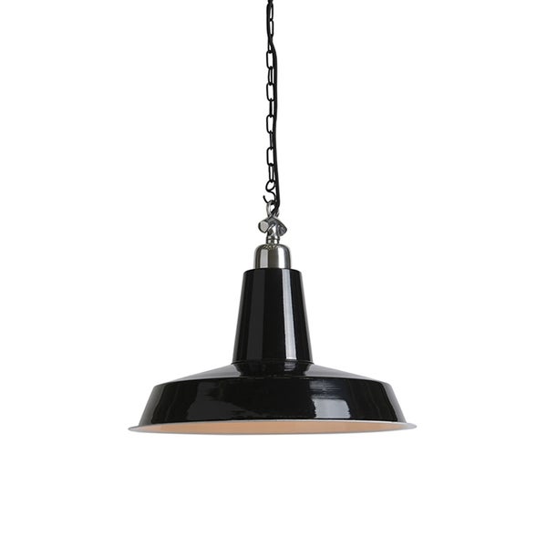 Schwarze Hängelampe mit Kettenaufhängung