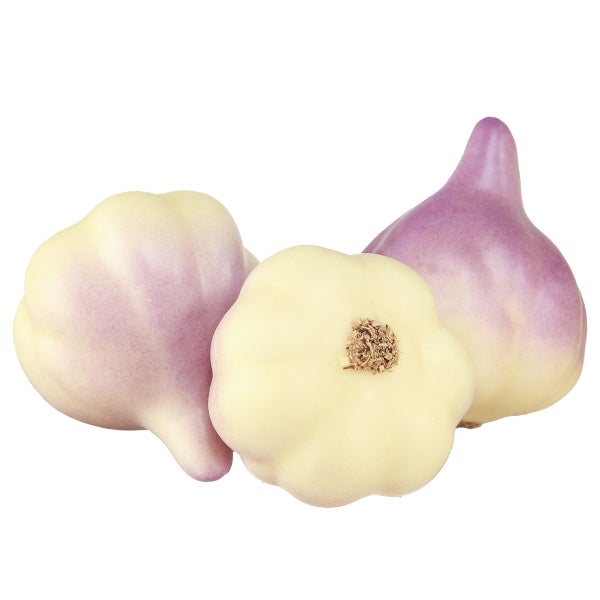 Drei Knoblauchknollen