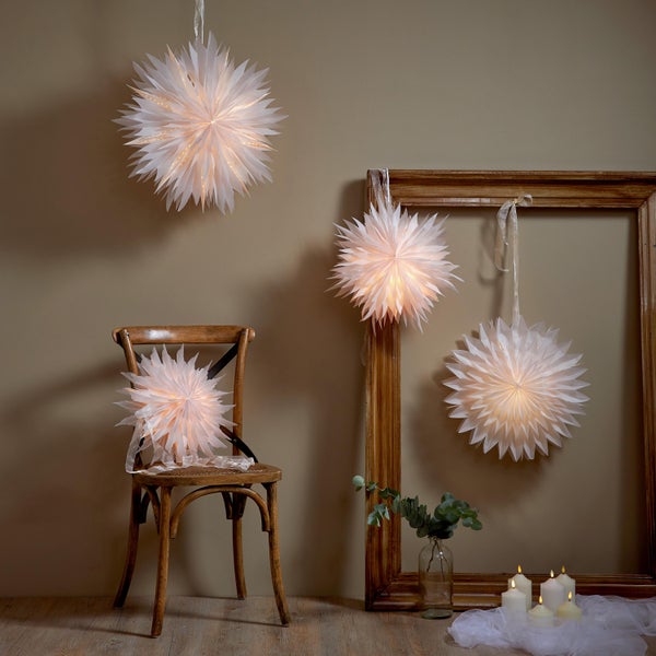 Abbildung einer dekorativen Stehlampe mit Maßangaben