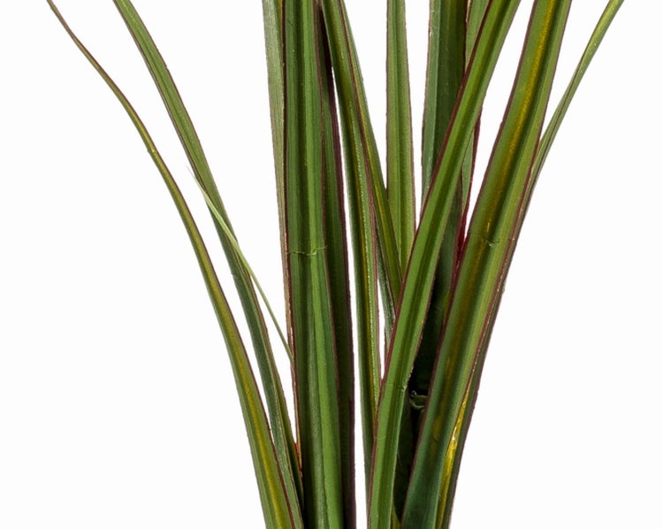 Künstliche Fuchsie als Hochstamm mit grünen Blättern und pinkfarbenen Blüten in einem schwarzen Kunststofftopf.