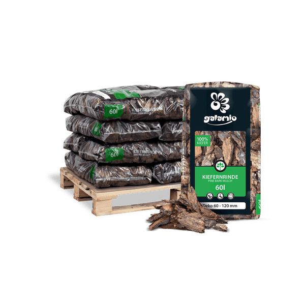 Galamio Kiefernrinde Dekomulch, Körnung 60 bis 120 Millimeter, 60 Liter pro Sack, gestapelt auf einer Holzpalette.
