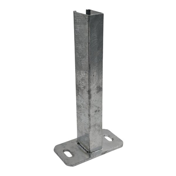 Pfostenträger aus Metall zum Einbetonieren