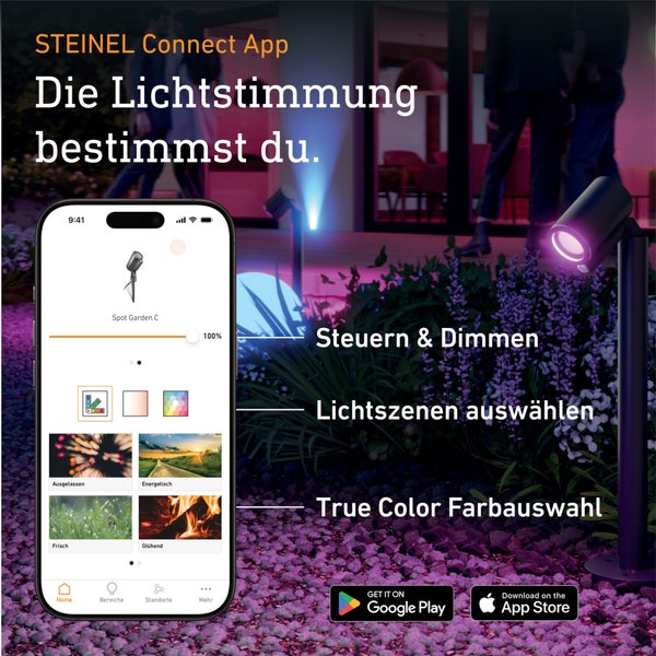 Smartphone mit der STEINEL Connect App zur Steuerung von Dimmung und Farbauswahl für den Spot Garden C im Garten. Google Play Logo und Apple Logo.