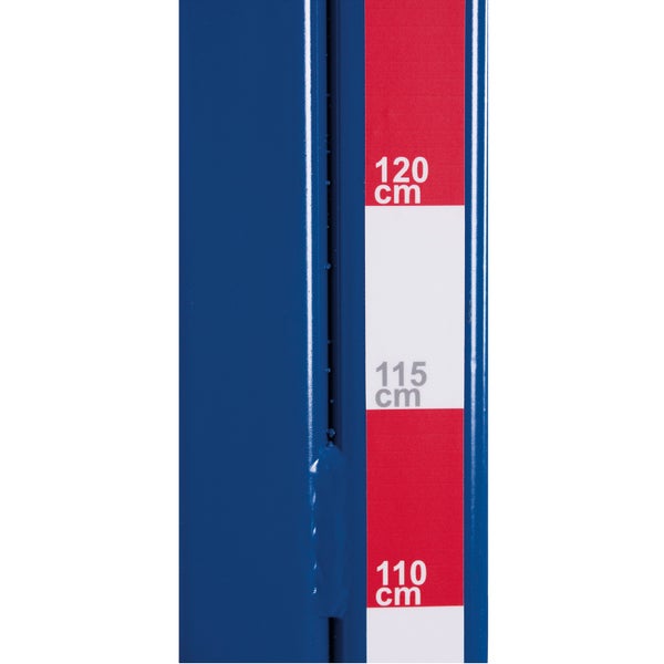 Blaues Metallprofil mit Maßskala von 110 bis 120 Zentimeter.