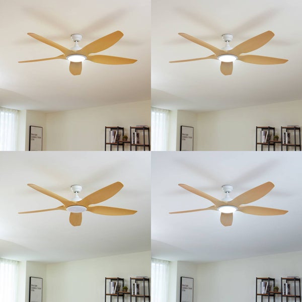 Deckenventilator mit fünf Holzflügeln und integrierter Leuchte, dargestellt mit verschiedenen Farbtemperaturen in einer modernen Einrichtung.