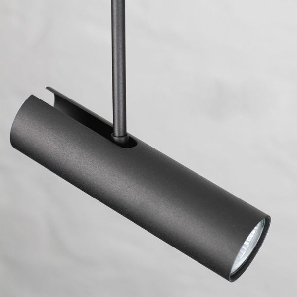 Schwarzer Deckenspot für Innenräume