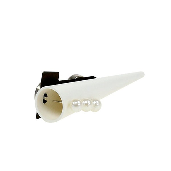 Nagelknipser mit Perlenapplikation