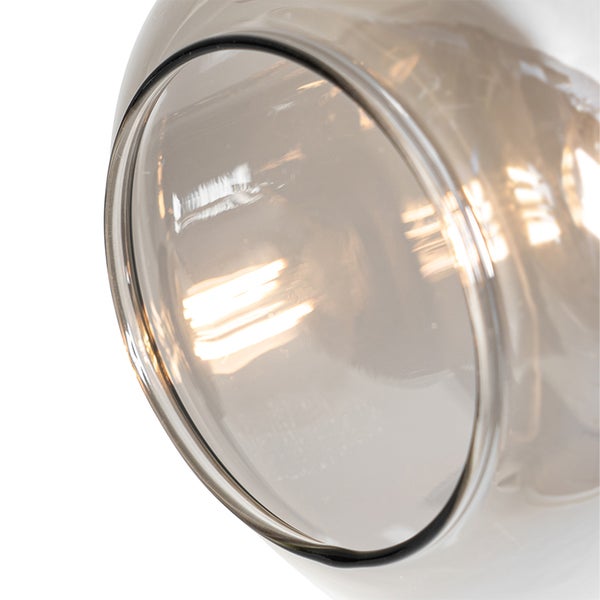 Nahaufnahme einer Leuchte aus Glas