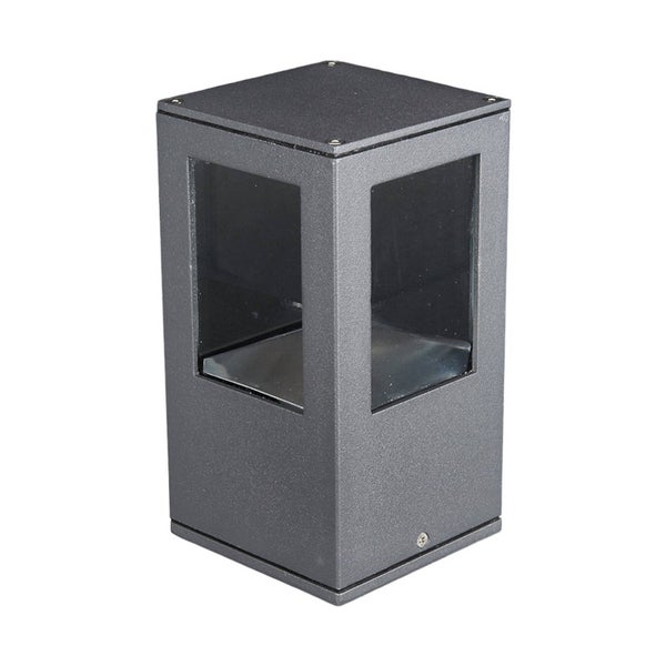 Quadratische Außenleuchte aus anthrazitfarbenem Metall mit Glaseinsätzen.