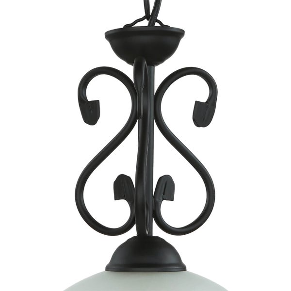 Detailansicht einer Pendelleuchte mit dekorativen Elementen