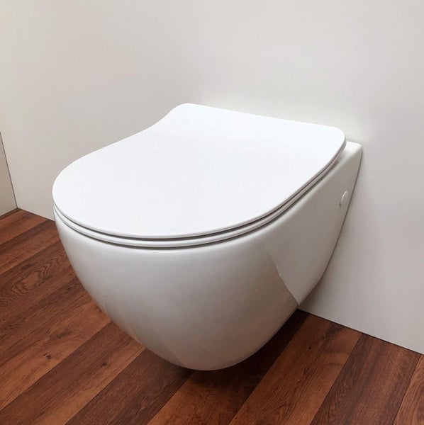 Design Wand-WC ADOB Tiefspüler ohne Spülrand wassersparend inkl. Schallschutzmatte inkl. WC-Sitz mit Absenkautomatik