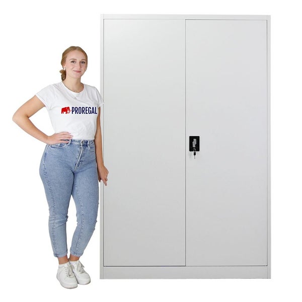 Metallschrank mit zwei Türen und Schloss