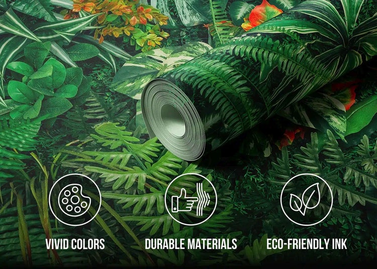 Tapetenrolle mit Dschungelmuster aus Blättern, lebendige Farben, langlebige Materialien und umweltfreundliche Tinte.
